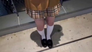 【最近刚播酷酷小姐姐】 极品美腿，对着镜子自摸骚穴，抹点口水润滑，揉搓阴蒂